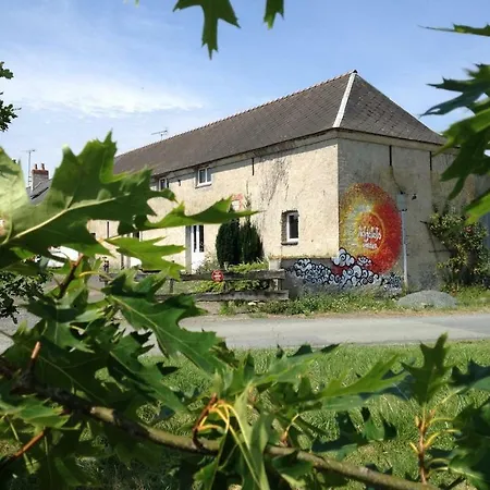 Maison De D'artistes Vallons De L'erdre 4 Pieces 9 Pers Landsted Freigne