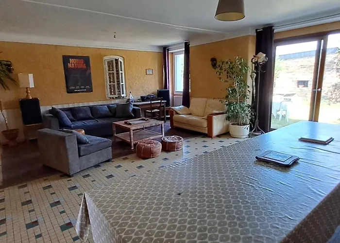 乡村民宿 Maison De D'artistes Vallons De L'erdre 4 Pieces 9 Pers Freigne