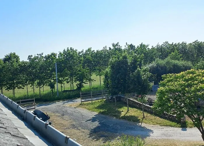 Maison De D'artistes Vallons De L'erdre 4 Pieces 9 Pers *