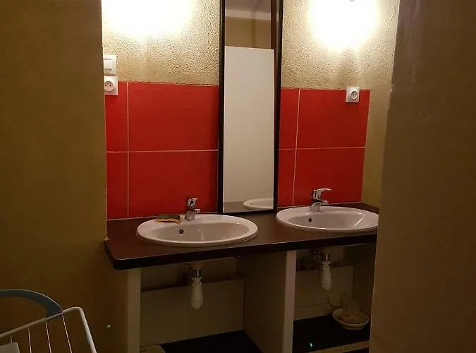 Maison De D'artistes Vallons De L'erdre 4 Pieces 9 Pers 乡村民宿